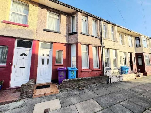 Cottage for sale in Fairfield, Calderstones