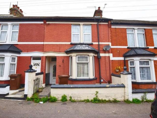 Cottage for sale in Gillingham