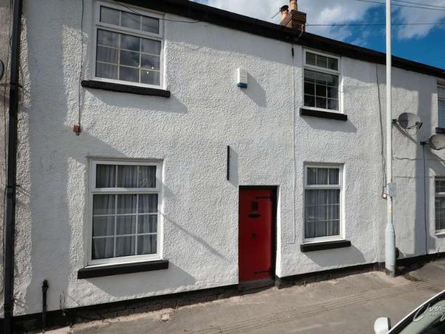 Cottage for sale in Hazel Grove, Greater Manchester