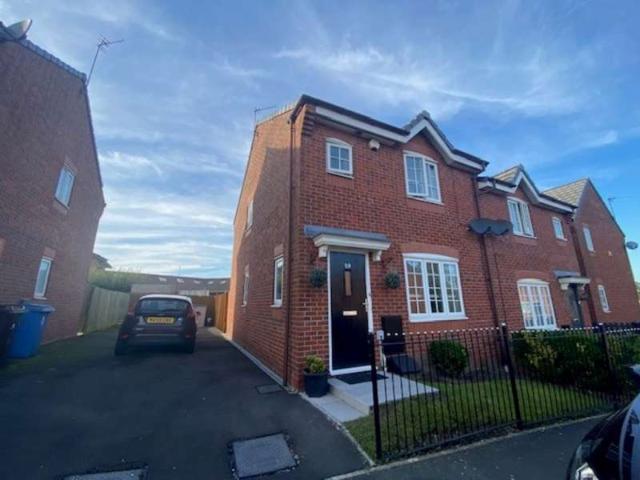 Cottage for sale in Kirkby, Knowsley