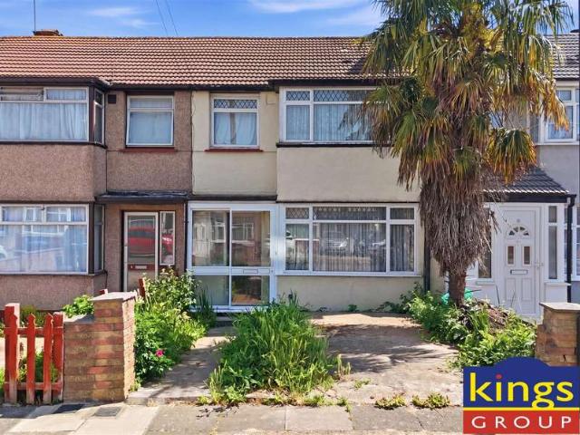 Cottage for sale in Ponders End, Greater London