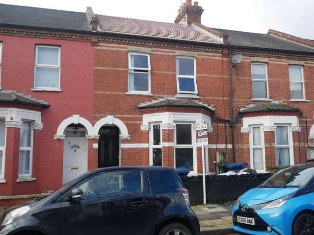 Cottage for sale in Hendon, Greater London