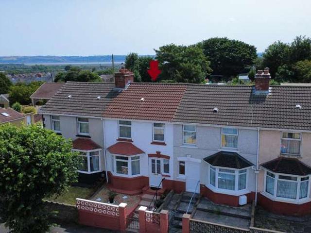 Cottage for sale in Llanelli, Wales