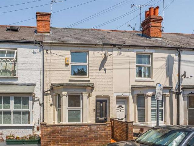 Cottage for sale in Reading