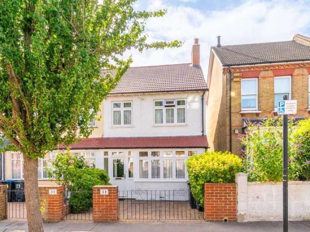 Terraced House for sale in South Norwood, Woodside