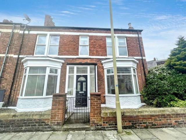 Terraced House for sale in South Shields, Westoe