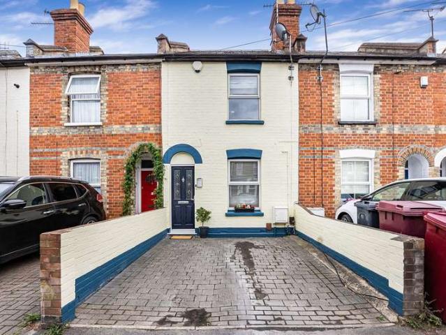Cottage for sale in Reading