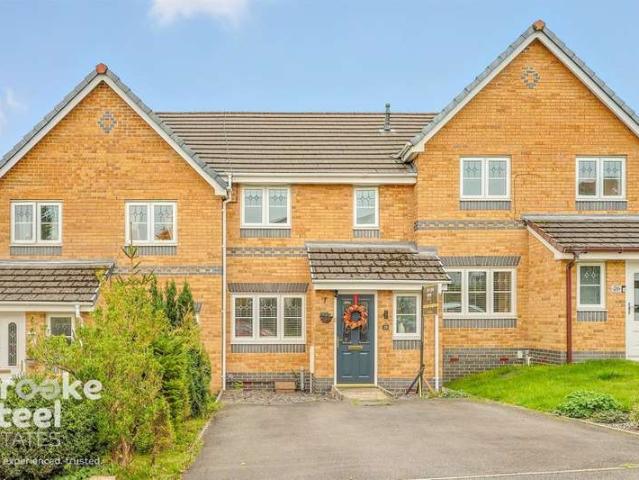 Townhouse for sale in Holcombe, Bury