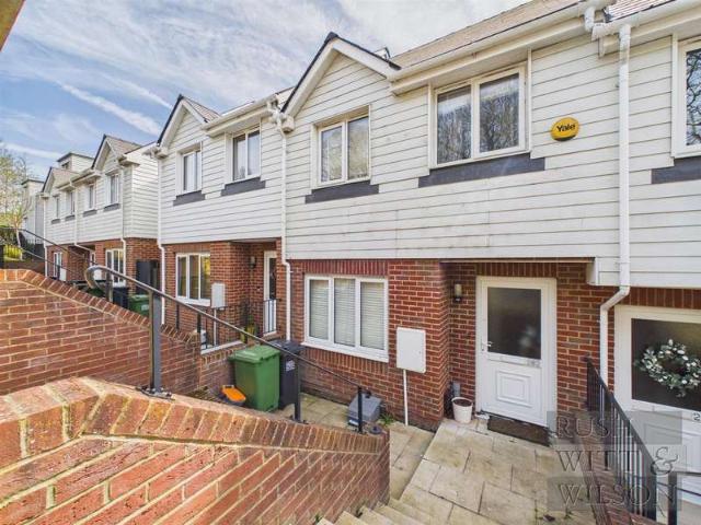 Cottage for sale in Blacklands, Guestling Green