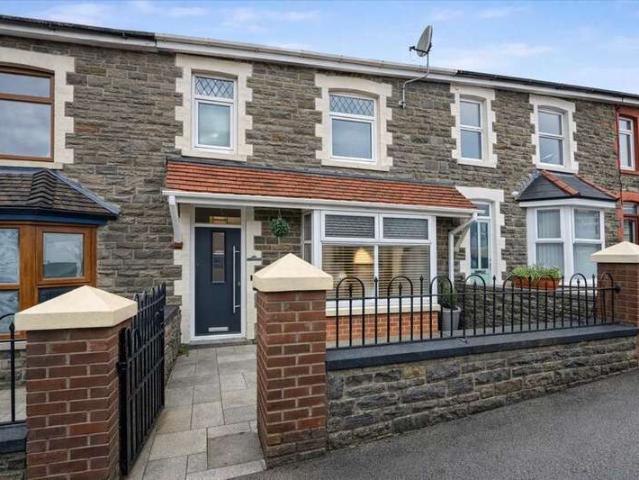 Cottage for sale in Ogmore Valley, Evanstown