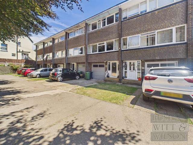 Cottage for sale in Old Town, Rother