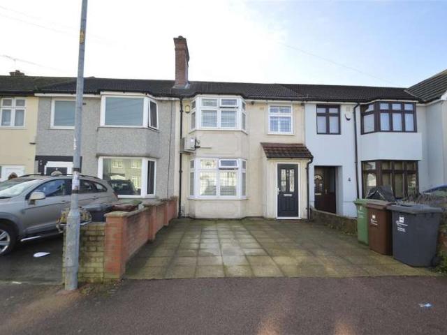 Cottage for sale in Dagenham, Greater London