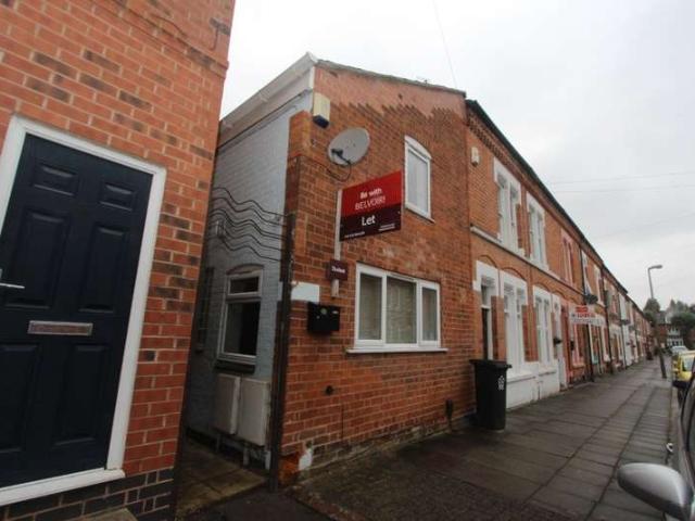 Terraced House for rent in Leicester, Clarendon Park