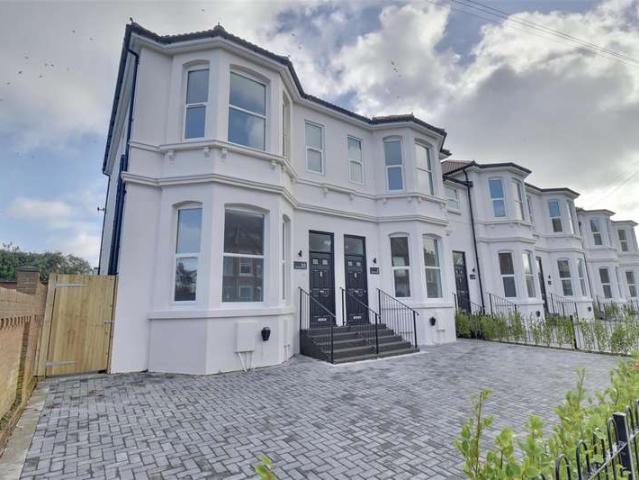 Cottage for rent in Milton, City Of Portsmouth