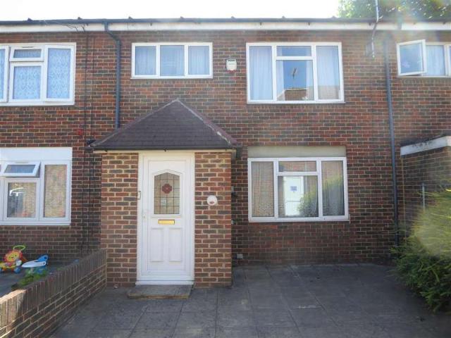 Terraced House for sale in Hayes, Hayes