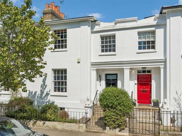 Cottage for sale in Hammersmith, Greater London