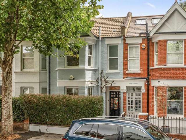 Cottage for sale in Strand-on-the-Green, Greater London