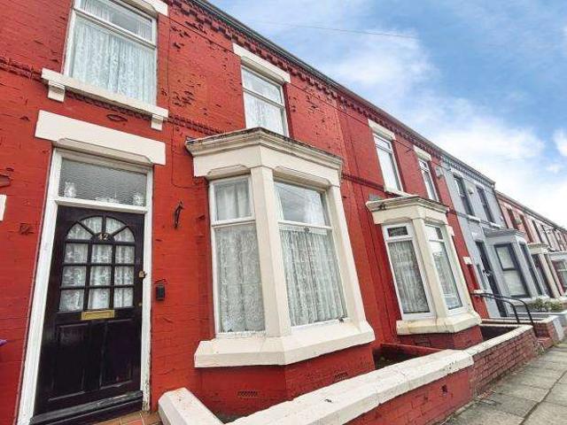 Cottage for sale in Calderstones