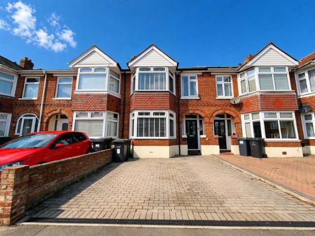 Cottage for sale in Hardway, Middlecroft