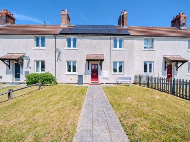 Cottage for sale in Bromsberrow Heath, Gloucestershire