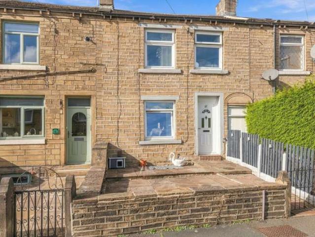 Cottage for sale in Huddersfield, Kirklees