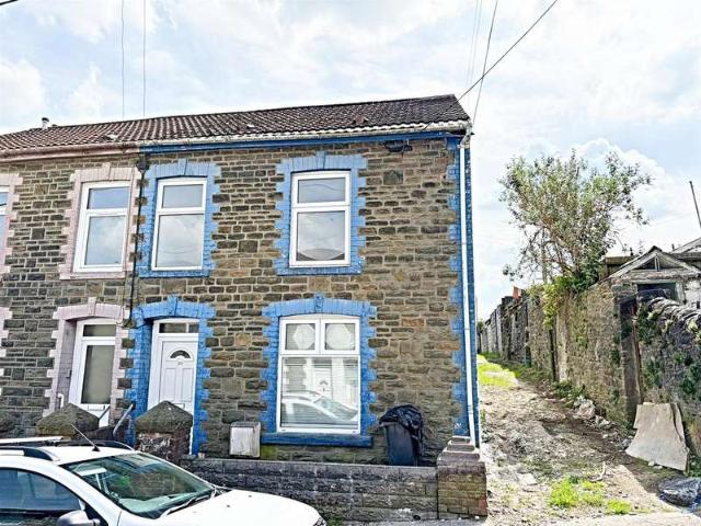Cottage for sale in Ynysybwl and Coed-y-cwm, Ynysybwl