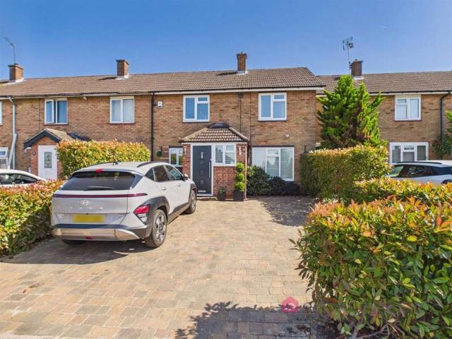 Cottage for sale in Harlow, Essex