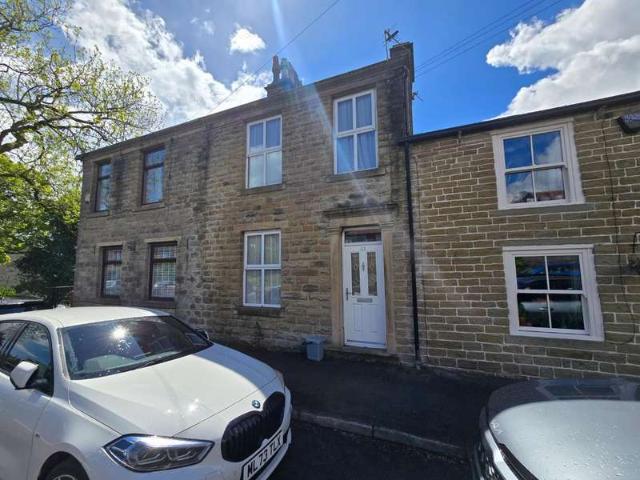 Cottage for sale in Edgworth