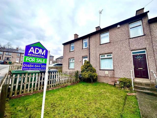 Terraced House for sale in Huddersfield, Cowlersley