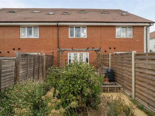Cottage for sale in St. Martin's, Canterbury
