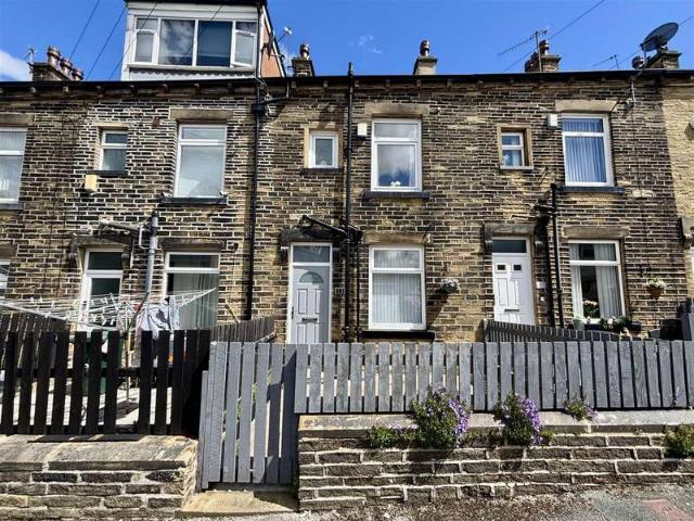 Cottage for sale in Broad Folds, Clayton
