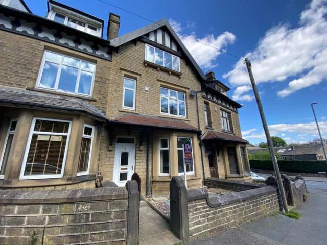 Cottage for rent in Salendine Nook, West Yorkshire
