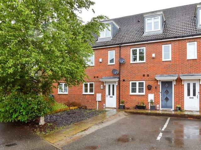 Cottage for sale in Midway, Kent