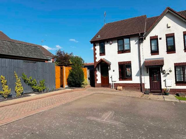 Cottage for sale in Green Close, Warwickshire