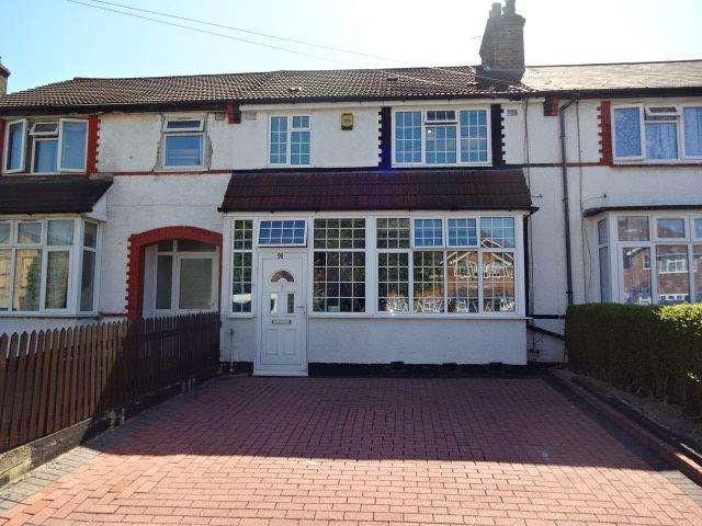 Terraced House for sale in Hayes, Yeading