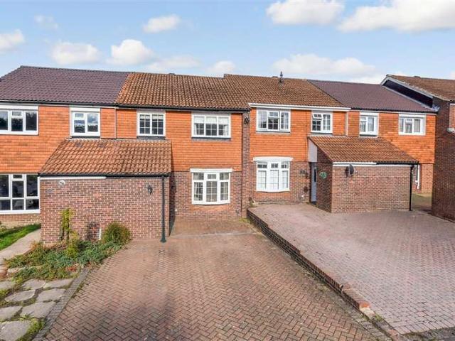 Cottage for sale in Ifield West, Crawley