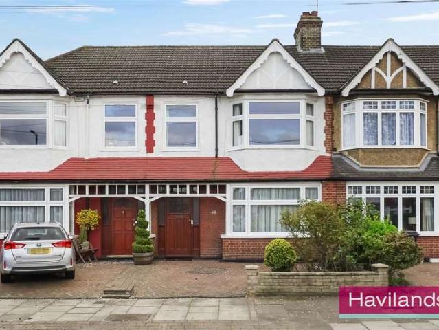 Cottage for sale in Edmonton, Greater London