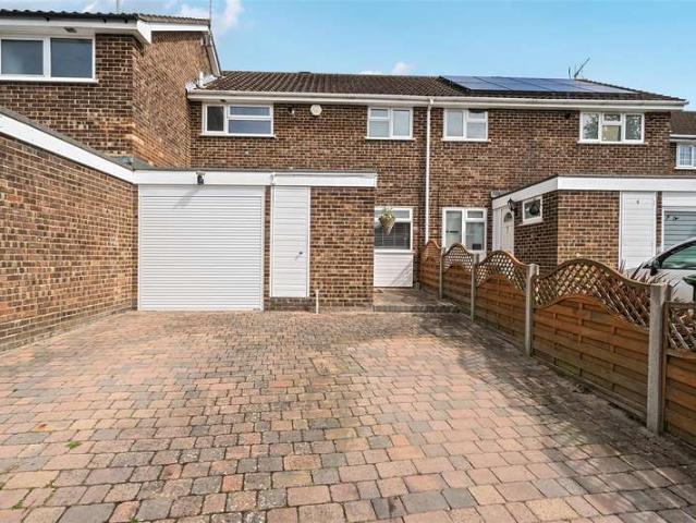 Cottage for sale in Hanworth, Bracknell