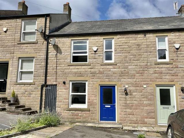 Cottage for sale in Simmondley, Charlesworth