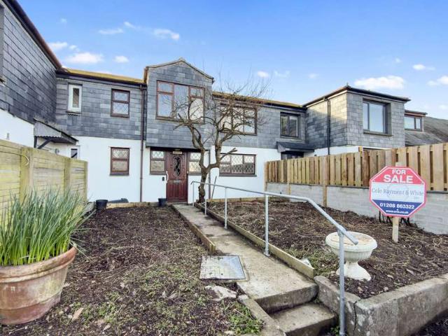Cottage for sale in Port Gaverne