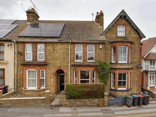 Cottage for sale in The Bridge, Kent