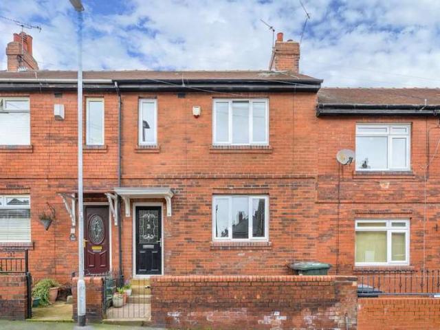 Cottage for sale in Churwell, West Yorkshire