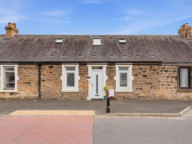 Cottage for sale in Millerhill, Scotland