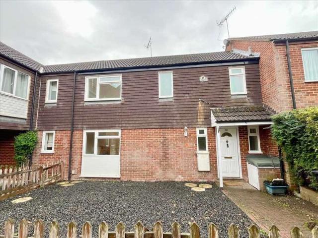 Cottage for sale in Bushey