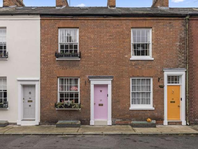 Cottage for sale in Barbourne, Worcestershire