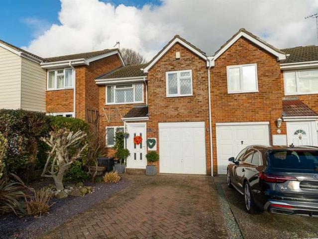 Cottage for sale in Vinters Park, Midway