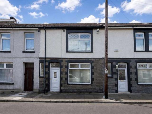 Cottage for sale in Abercynon