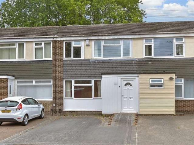 Cottage for sale in Farthing Corner, Gillingham