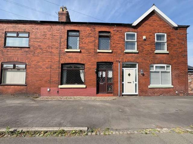 Cottage for sale in London Borough of Ealing, Park Royal