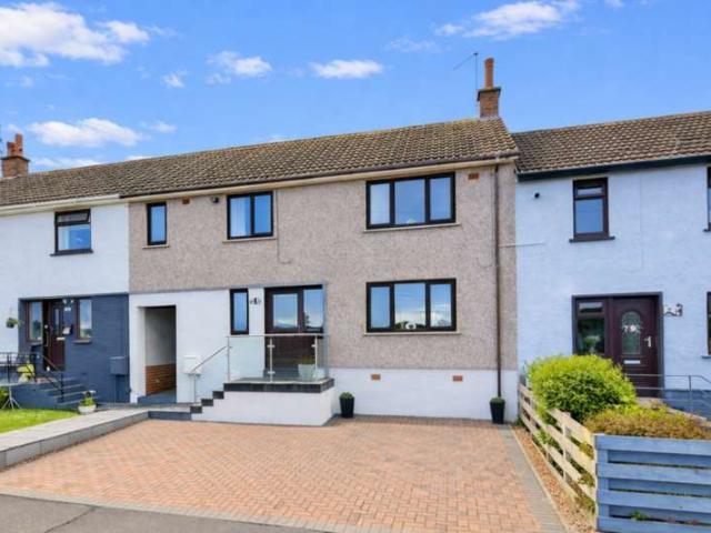 Cottage for sale in West Kilbride, Scotland